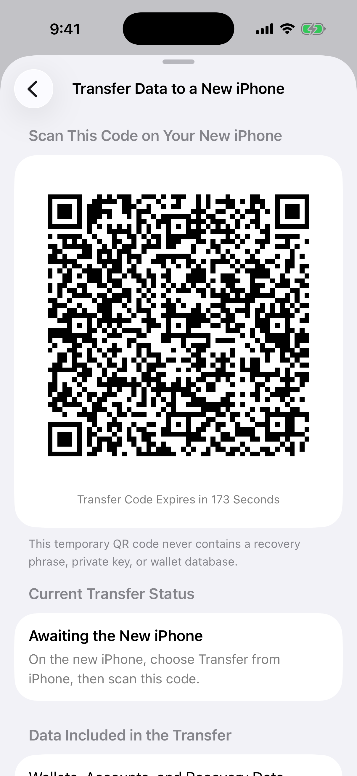 A real temporary transfer invitation Oath displaying a temporary direct-transfer QR code and awaiting the new iPhone